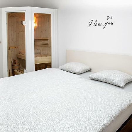 Sauna - Flexible Selfcheckins 6 - Zagreb - Garage - Electric Vehicle Ccharger - Loggia - New - Luxury - Apartments Repinc 6 Exterior photo